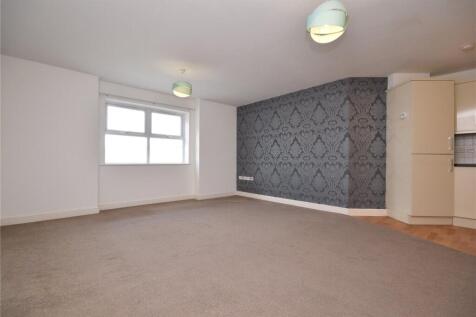 1 Sterling Court, Halfpenny Lane, Pontefract, West Yorkshire photo 3