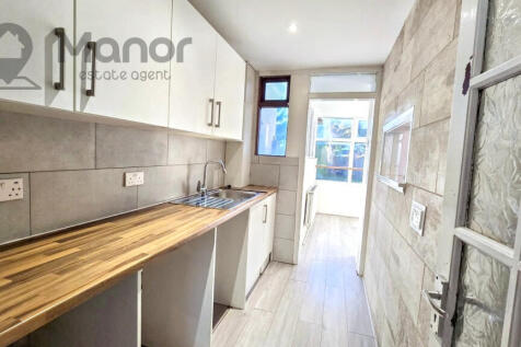 WhatsApp Image 2025-12-15 at 17.40.13