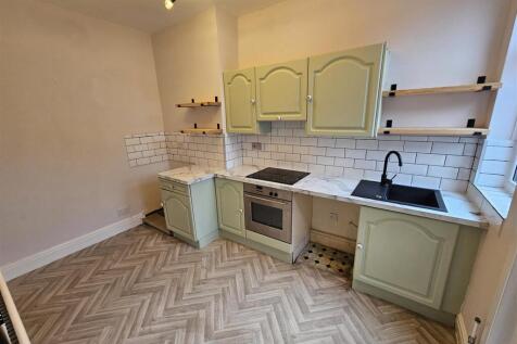 Kitchen1.jpg