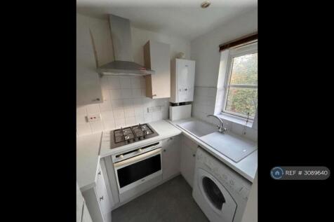 Lewis Crescent, Exeter, EX2 photo 5