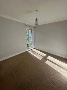 The Birches, Poole photo 4