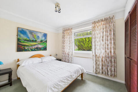 CAM01354G0-PR0584-STILL021