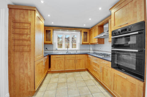 Cowslip Close, Bury St Edmunds photo 4