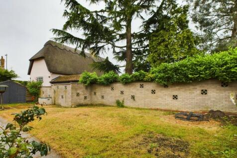 CAM02519G0-PR0119-STILL023