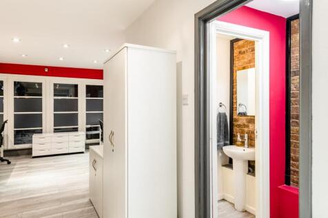 St Saviours Wharf 6  21.jpg