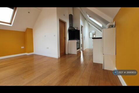 Living Room Into Kitchen