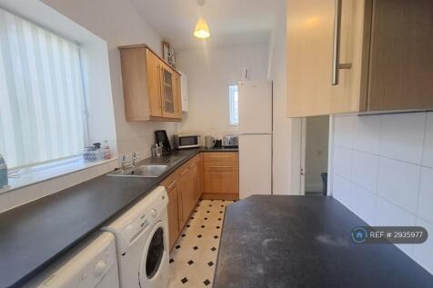Springhill Road, Scarborough, YO12 photo 3