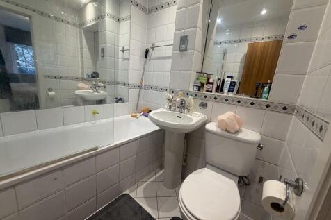 Platinum House, Lyon Road, Harrow, HA1 2EX photo 3