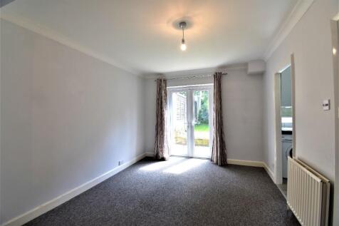 Byde Street, Hertford, Hertfordshire, SG14 photo 4