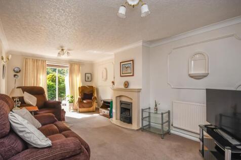 156 Westacre Crescent.jpg