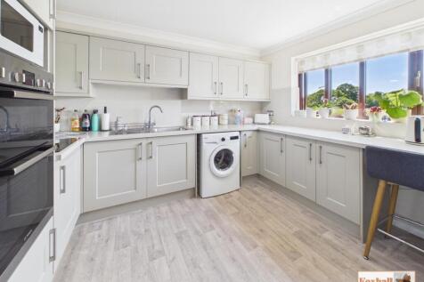 Kitchen / Breakfast Room
