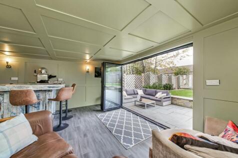 GARDEN OFFICE/STUDIO