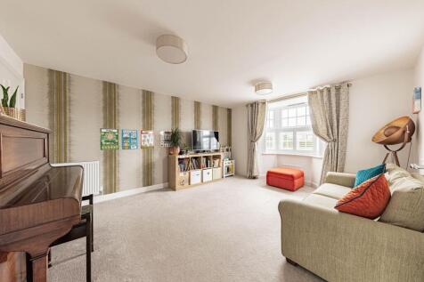 Living Room (1)