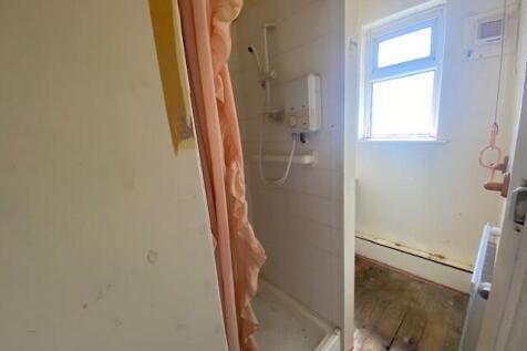 SHOWER ROOM T202607240943.jpg