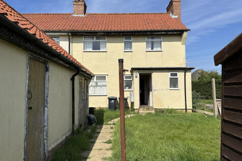 Rear house.JPG