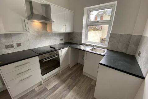 Station Road, Brimington, Chesterfield photo 3