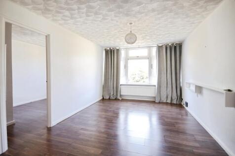 South Lynn Crescent, Bracknell, RG12 photo 3