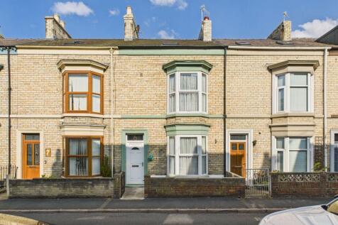 Whitby, YO21 - property photo