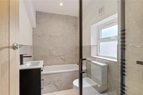 82173_CAG240444_I...