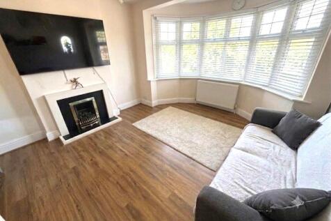 RECEPTION ROOM.jpg
