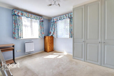 Gainsborough Road, Hayes photo 4