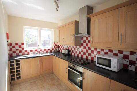3-bed flat on Orchard Place, Newcastle Upon Tyne, £1,690/mo