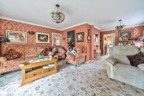 1299573-15-683752...