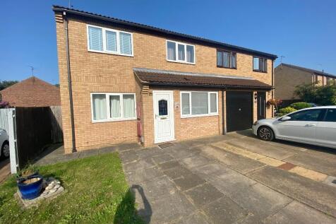 Peterborough, PE2 - property photo