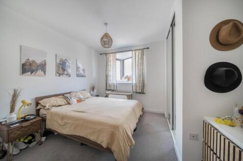 1319464-2-6866bf8...