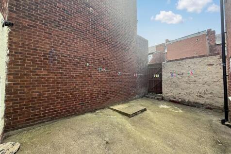 Shared Rear Yard