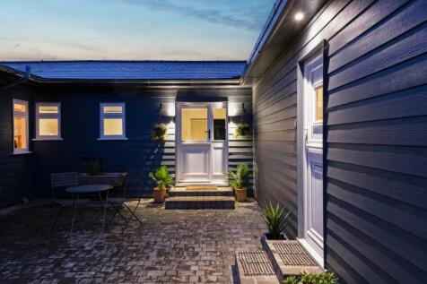 Courtyard at dusk - alternative view