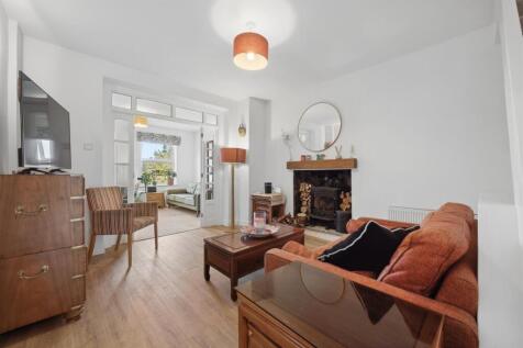 4 Derwent Road HDR-33.jpg
