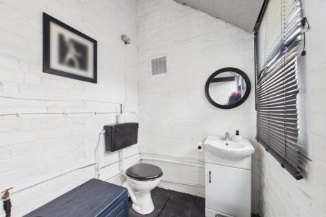 Outbuilding WC