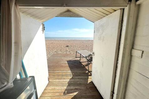 Beach Hut 77 - View4.jpg
