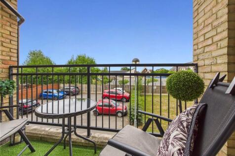 Witham, CM8 - property photo