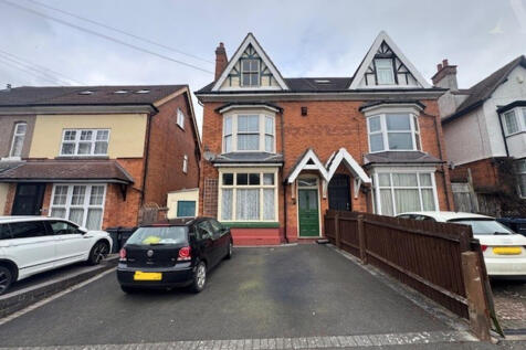 28 Vicarage Road Frontage.jpeg