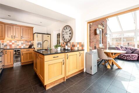 Kitchen/Conservatory