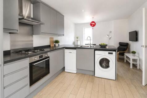 Reception/Kitchen