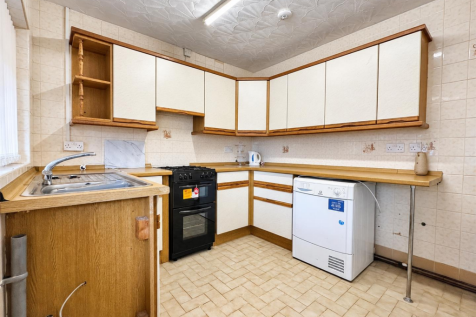 Millfield Crescent, Milton, Stoke-On-Trent, ST2 7DF photo 2