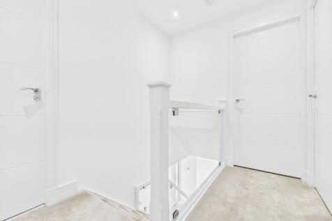 CAM05526G0-PR0028...