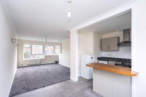 2 kitchen lounge