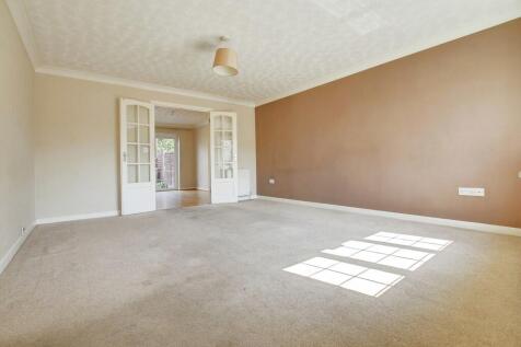 Foxglove Way, March photo 4