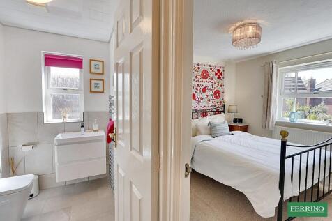 Bedroom 3 En-suite