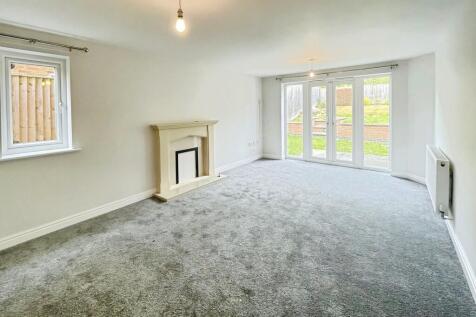 Mercer Drive, Lincoln photo 3