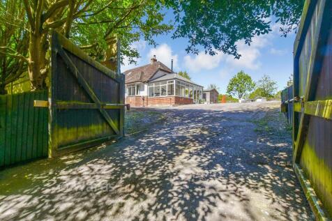 Driveway/Parking