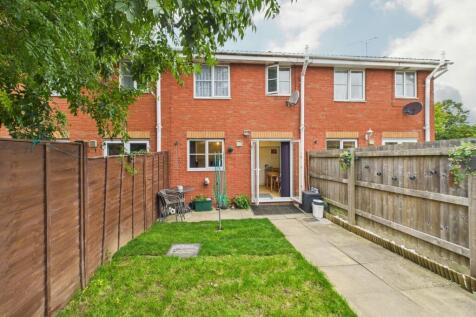 CAM02023G0-PR0173-STILL040