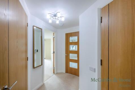 8702484-interior12.jpg