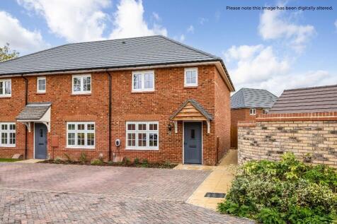 Giles Close, Pilgrims Chase, Harlington, Dunstable. 3 bedroom end of terrace house for sale