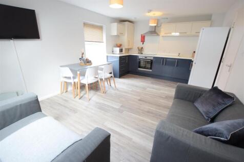 3 Bedroom Flat in LN1 1WG