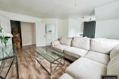 Smollett Place, Wickford photo 4